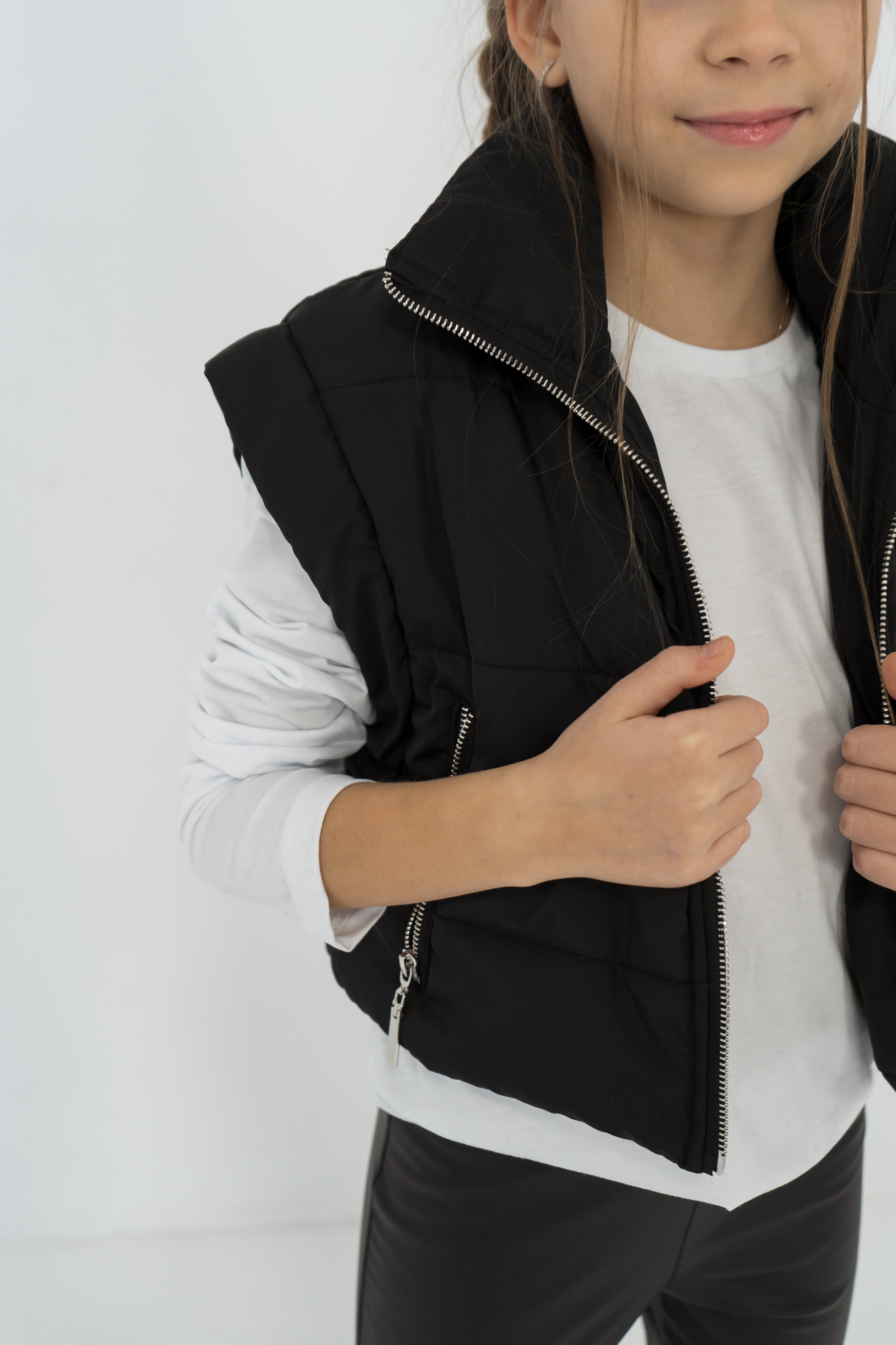 Girls´ cropped mid-season vest black