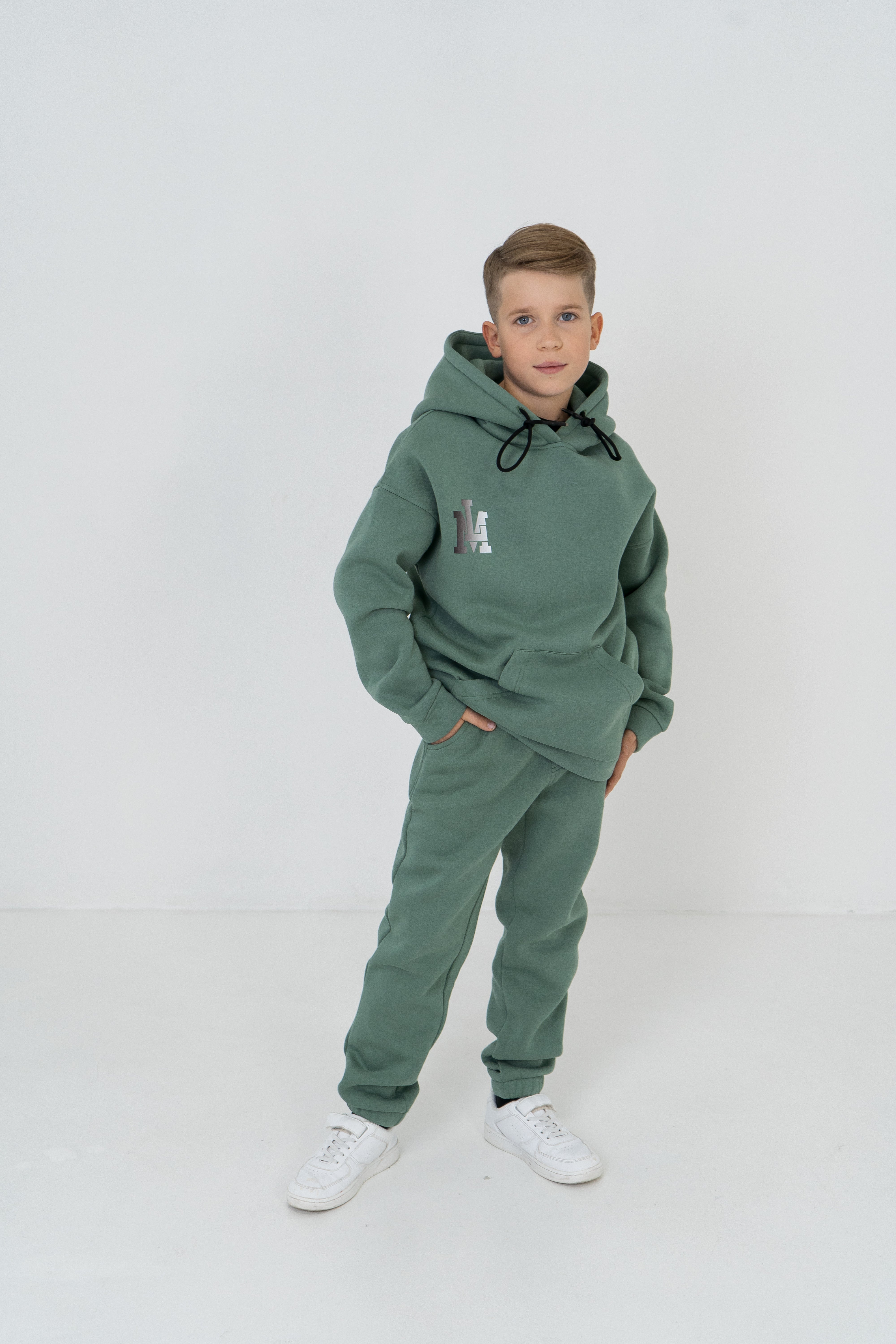 Warm Fleece unisex Joggers – Comfort and Style for Cold Days- olive green - Lemoni Boutique