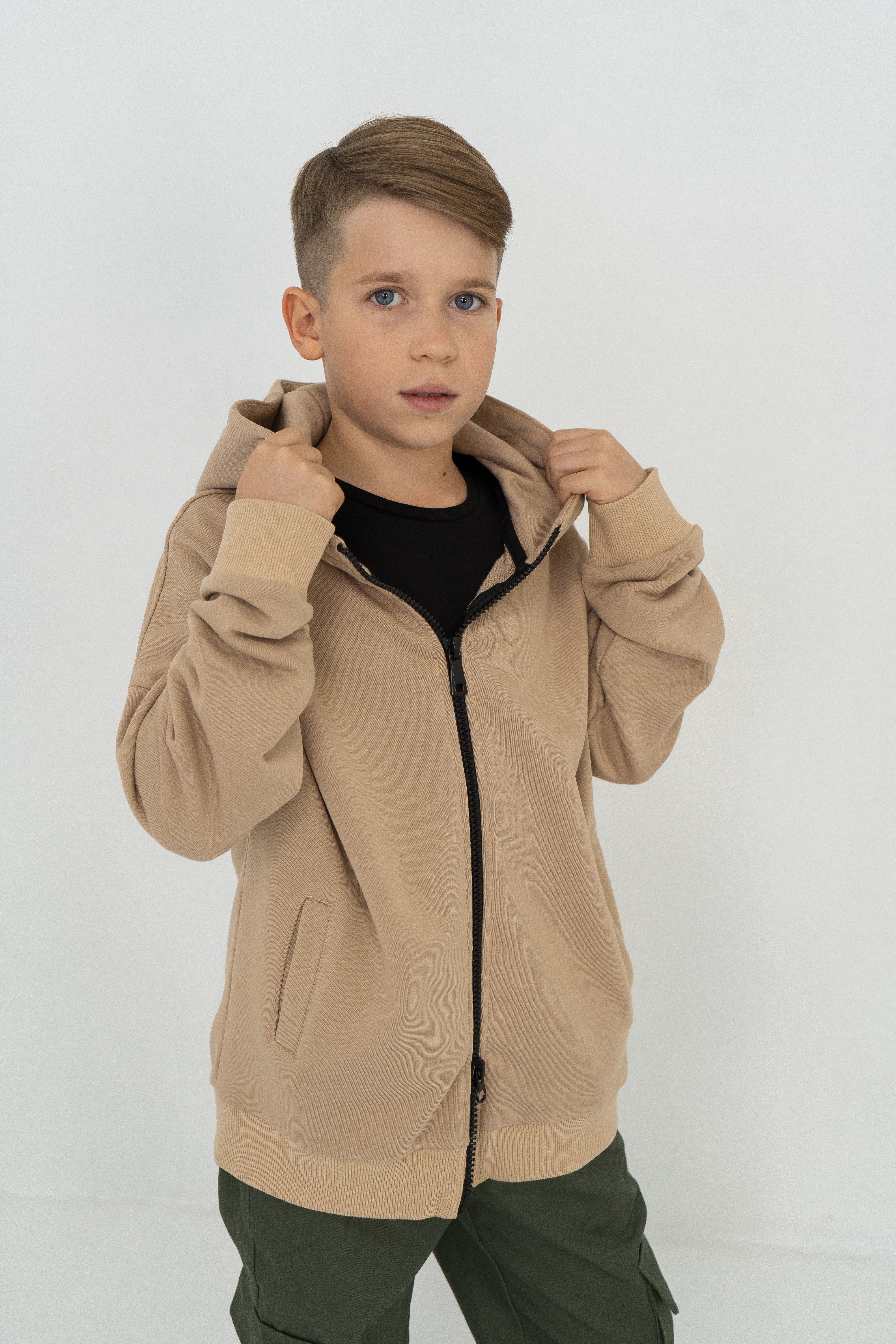 トップス LAPKARU CARTOON ZIP HOODIE / LIGHT BEIGE LAPKARU CARTOON ZIP HOODIE / LIGHT BEIGE – VAULTROOM