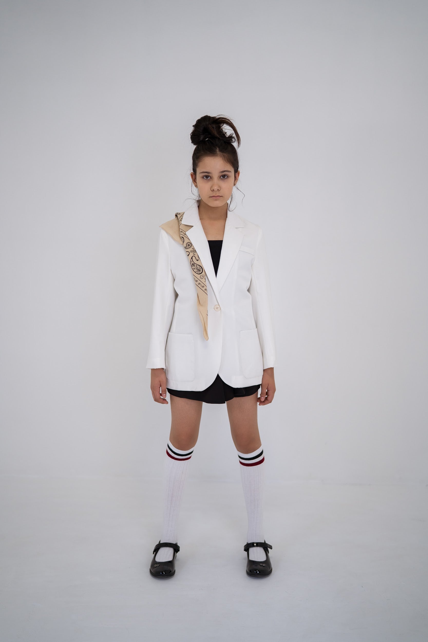 Oversized longline white blazer for girls