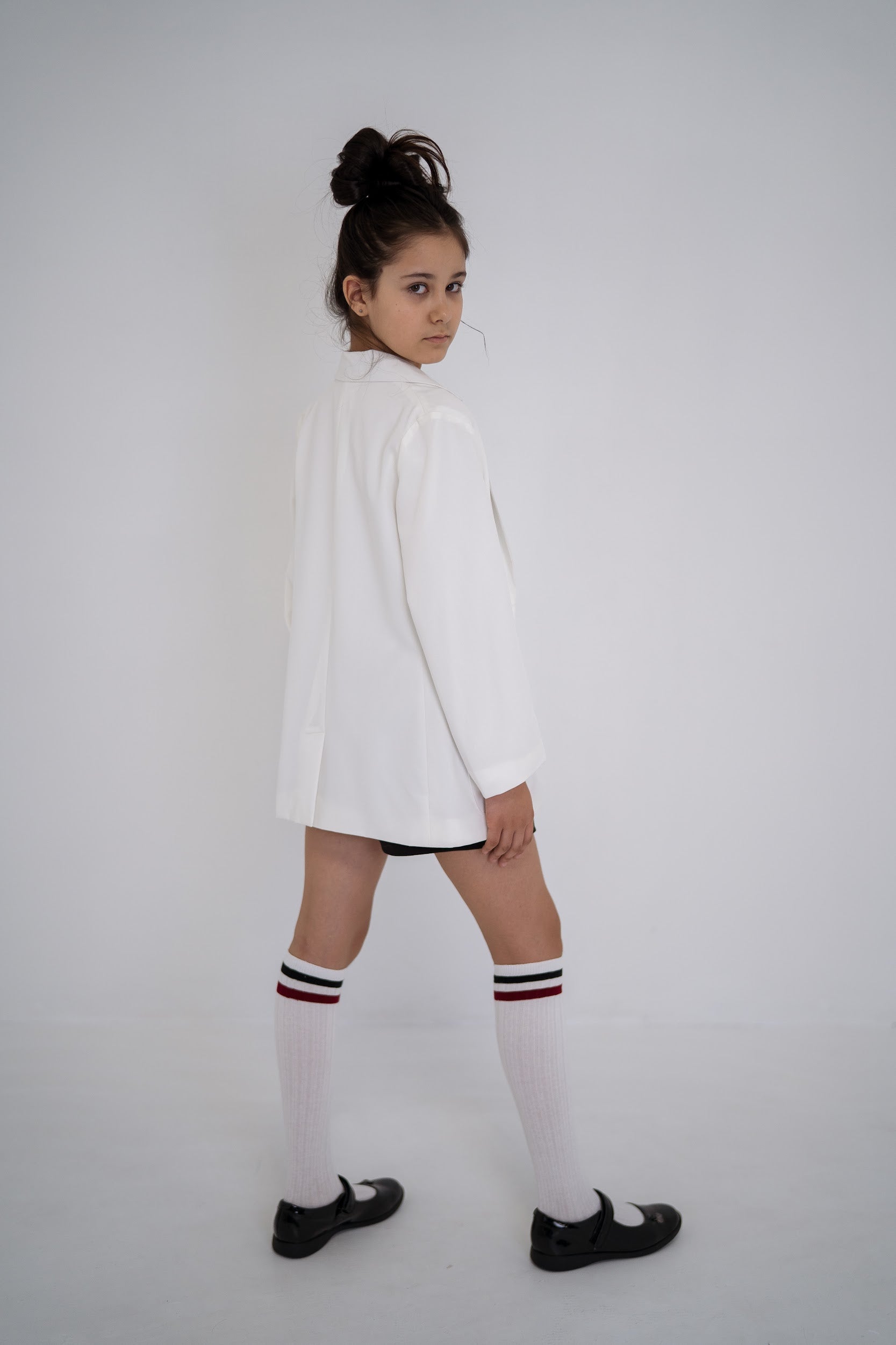 Oversized longline white blazer for girls