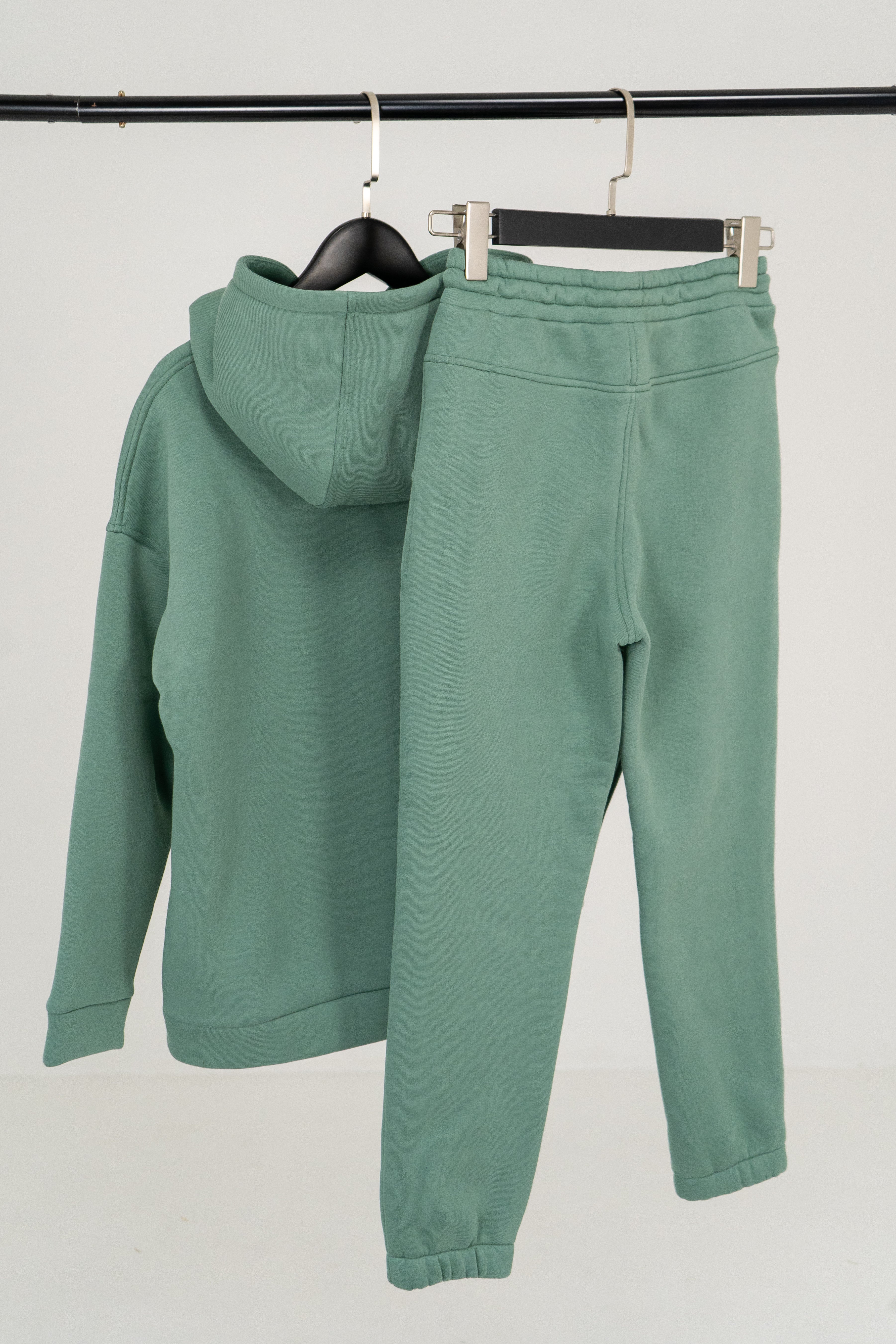 Warm Fleece unisex Joggers – Comfort and Style for Cold Days- olive green