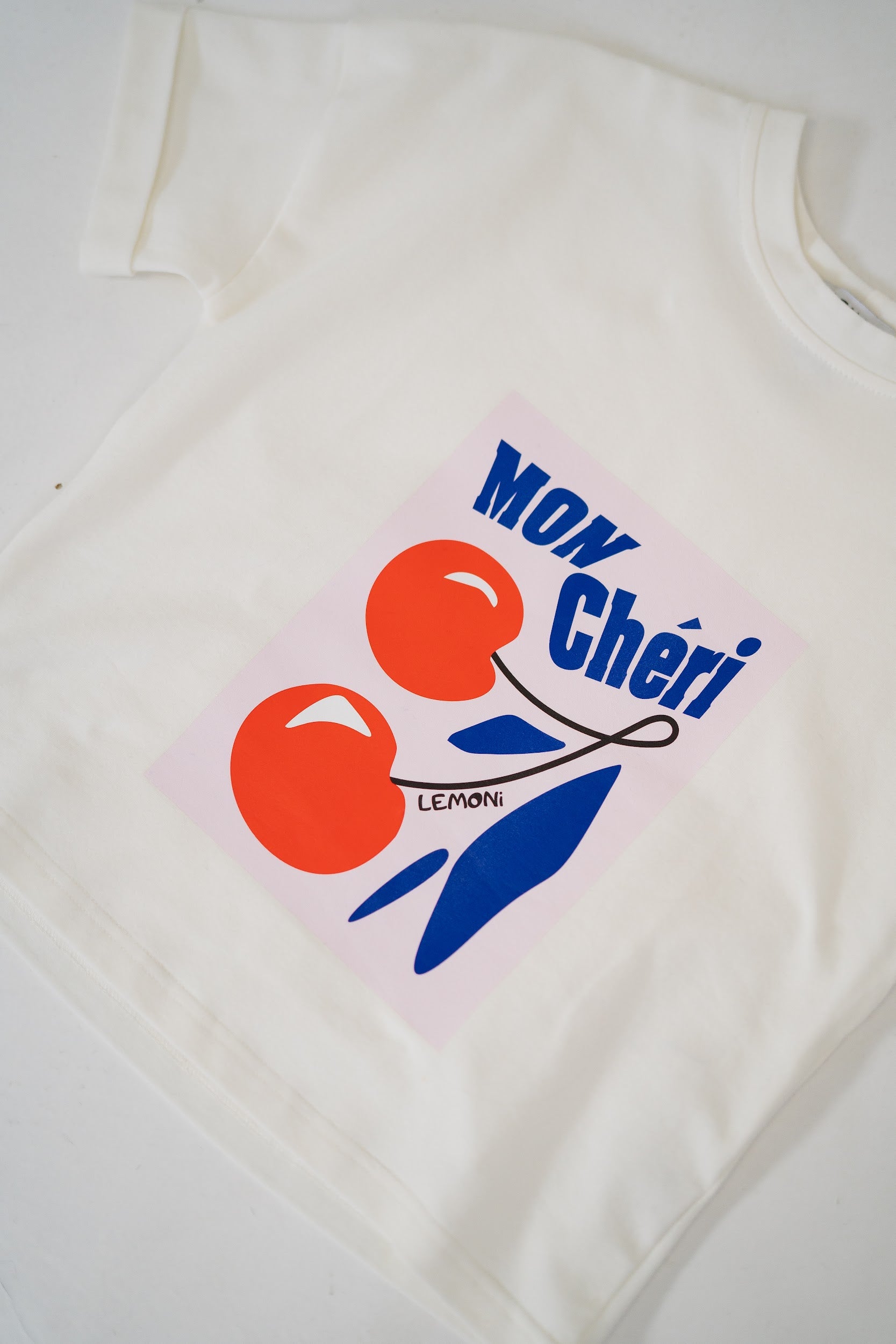 MON CHÉRI Oversize T-Shirt für Kinder – Verspielter Look mit Kirschprint