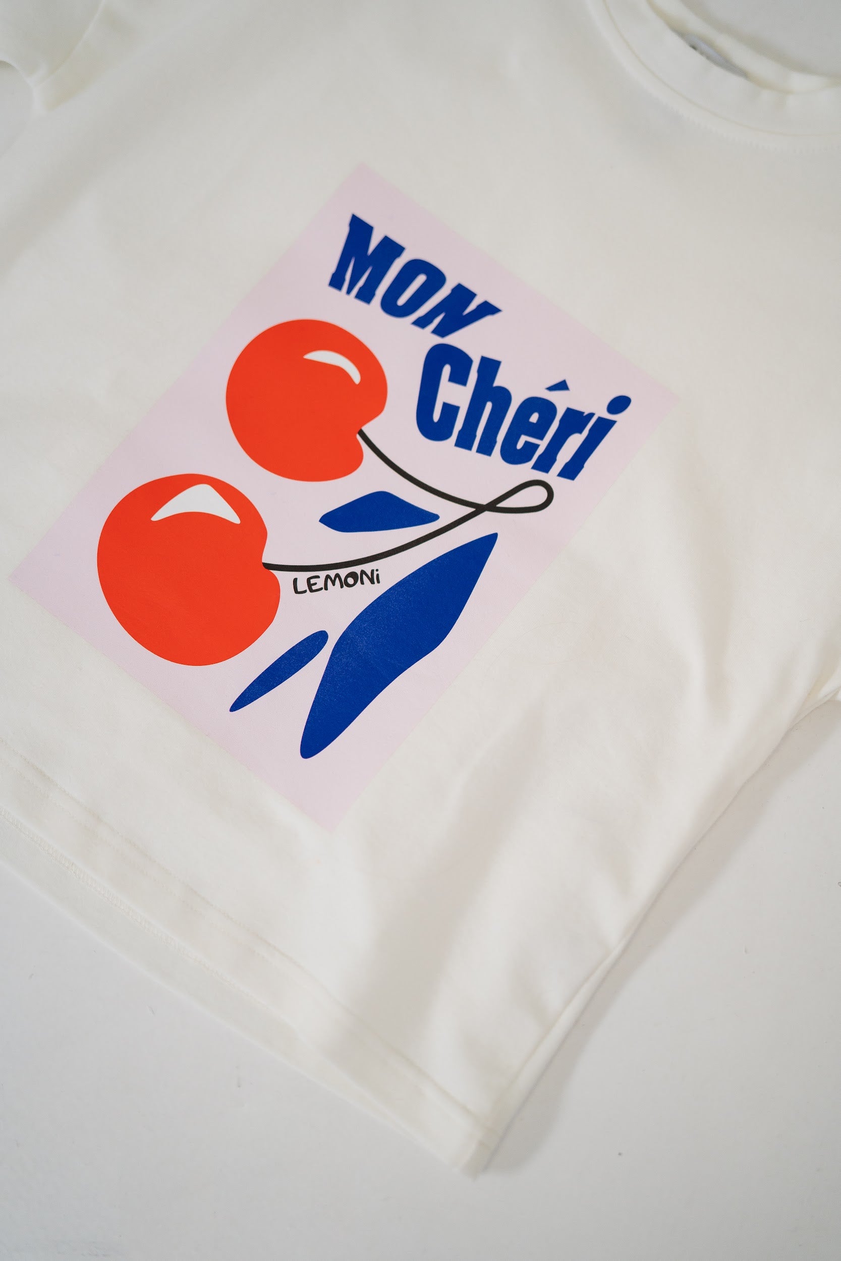 MON CHÉRI Oversize T-Shirt für Kinder – Verspielter Look mit Kirschprint