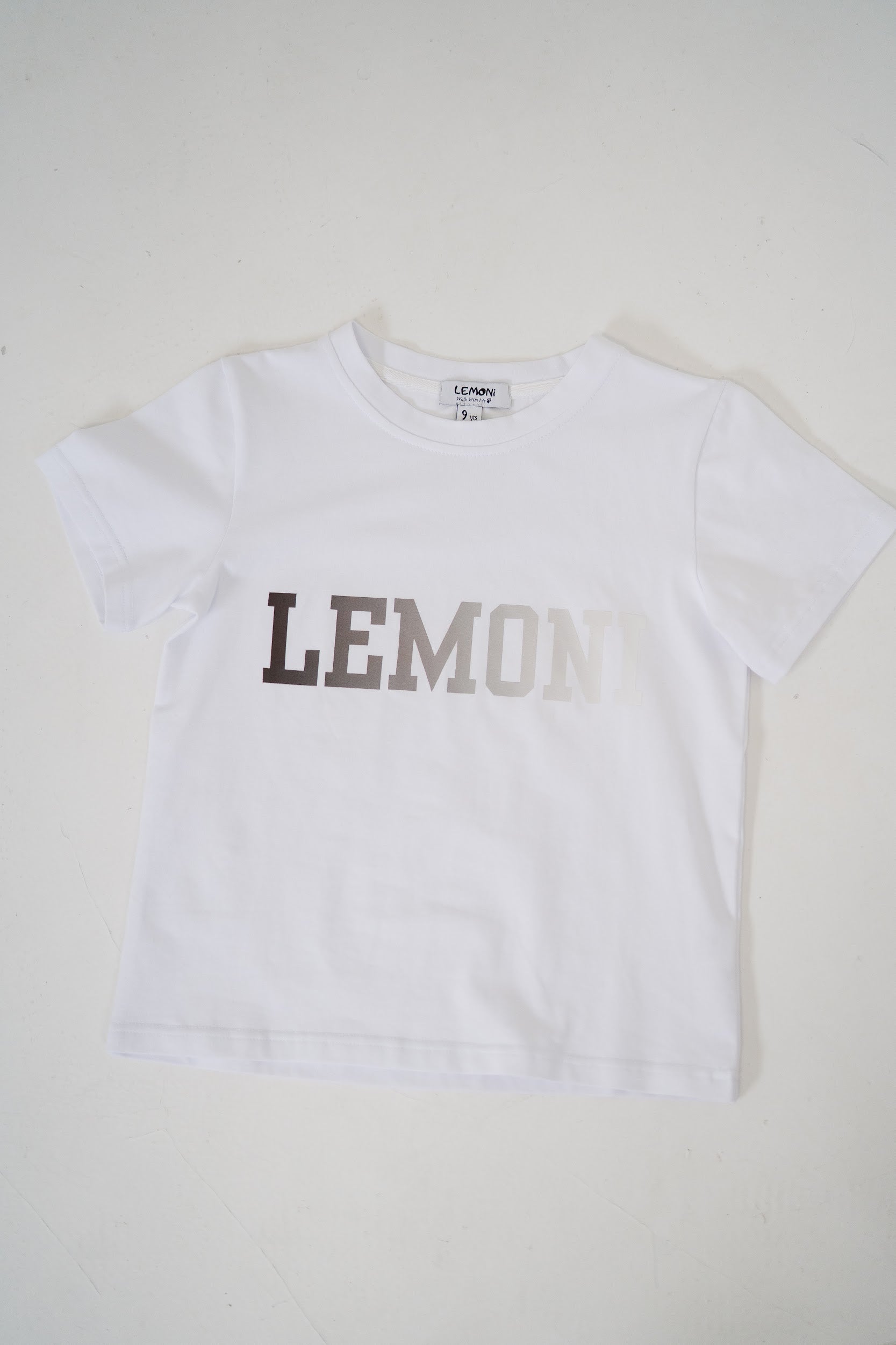 Klassisches Unisex T-Shirt LEMONI aus Baumwolle