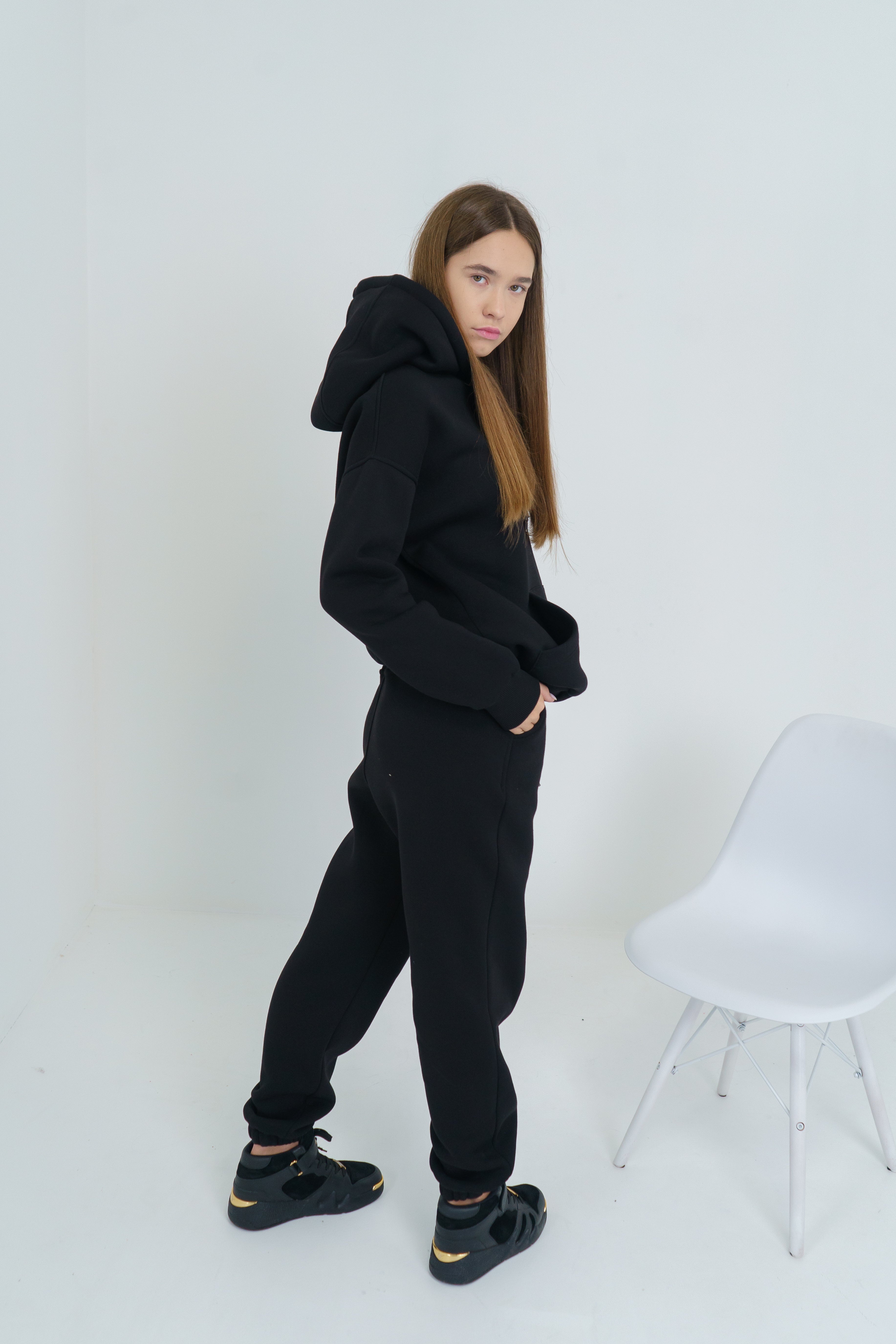 Warm Fleece unisex Joggers – Comfort and Style for Cold Days- black - Lemoni Boutique