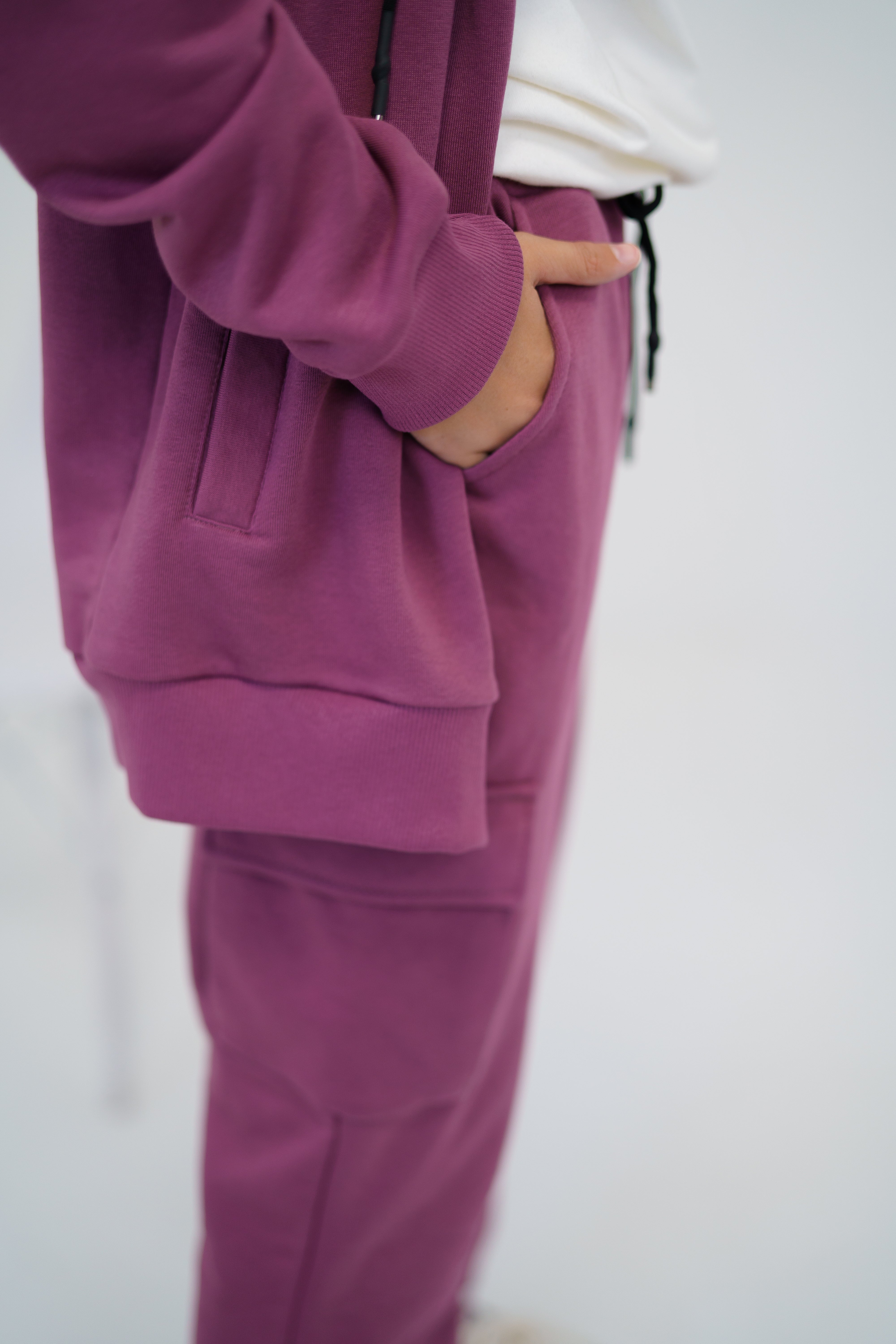 Urban-style tracksuit with zip-up hoodie for girls - dark pink - Lemoni Boutique