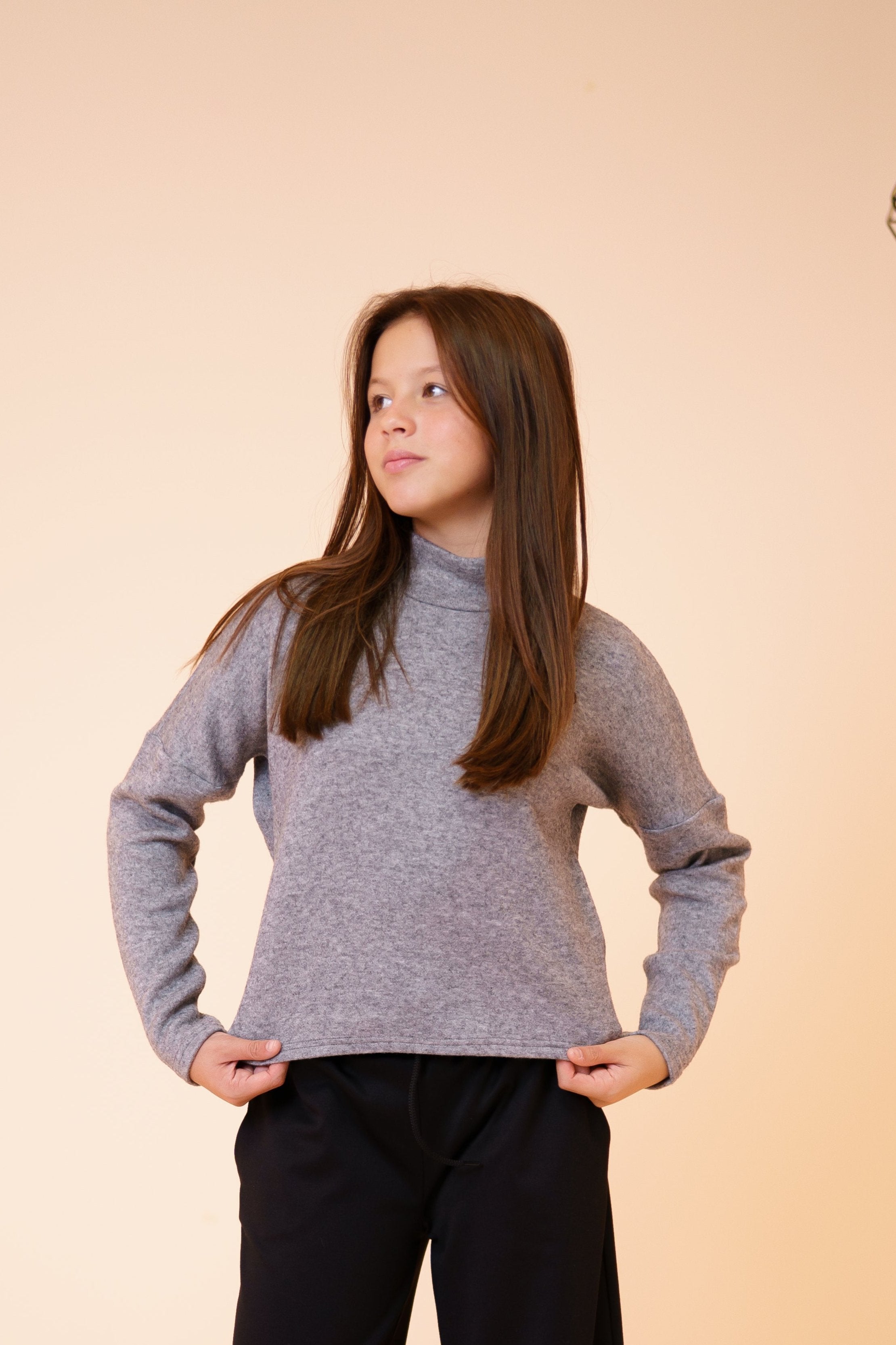 Girls' Gray Sweater with Low Stand-Up Collar - Lemoni Boutique