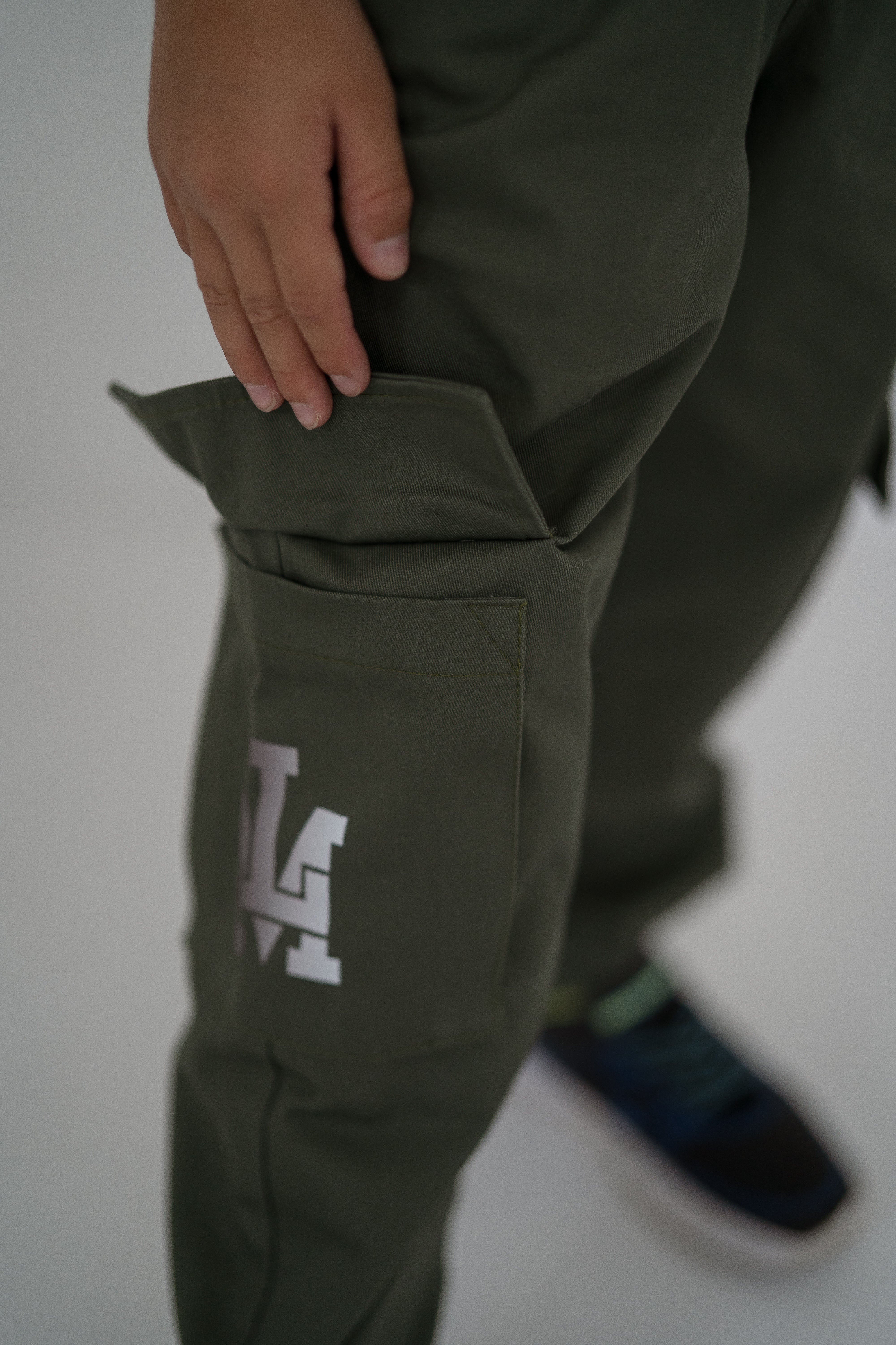 Сargo jeans for boys - khaki - Lemoni Boutique
