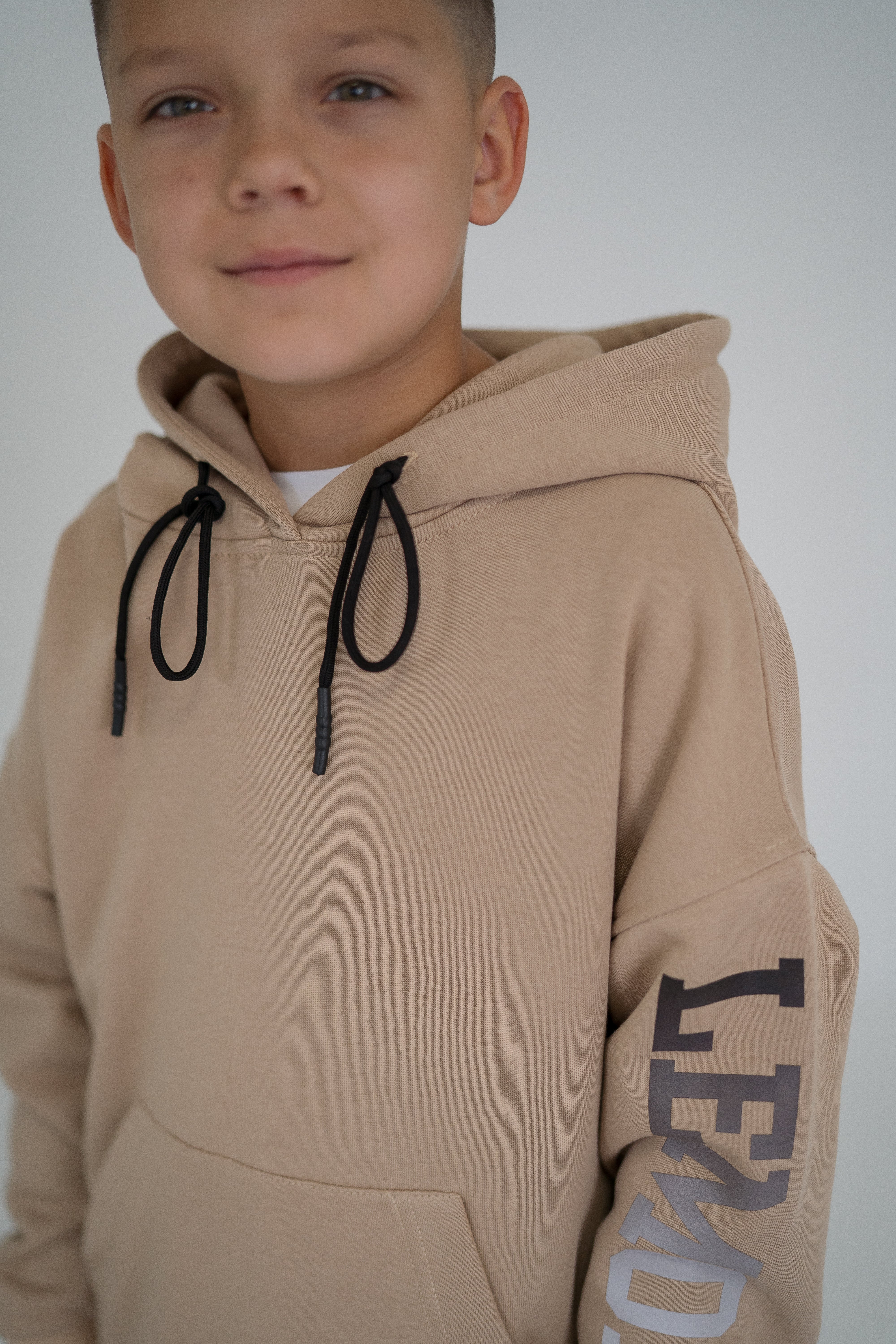 Hoodie for boys and girls  with LEMONI print - beige - Lemoni Boutique