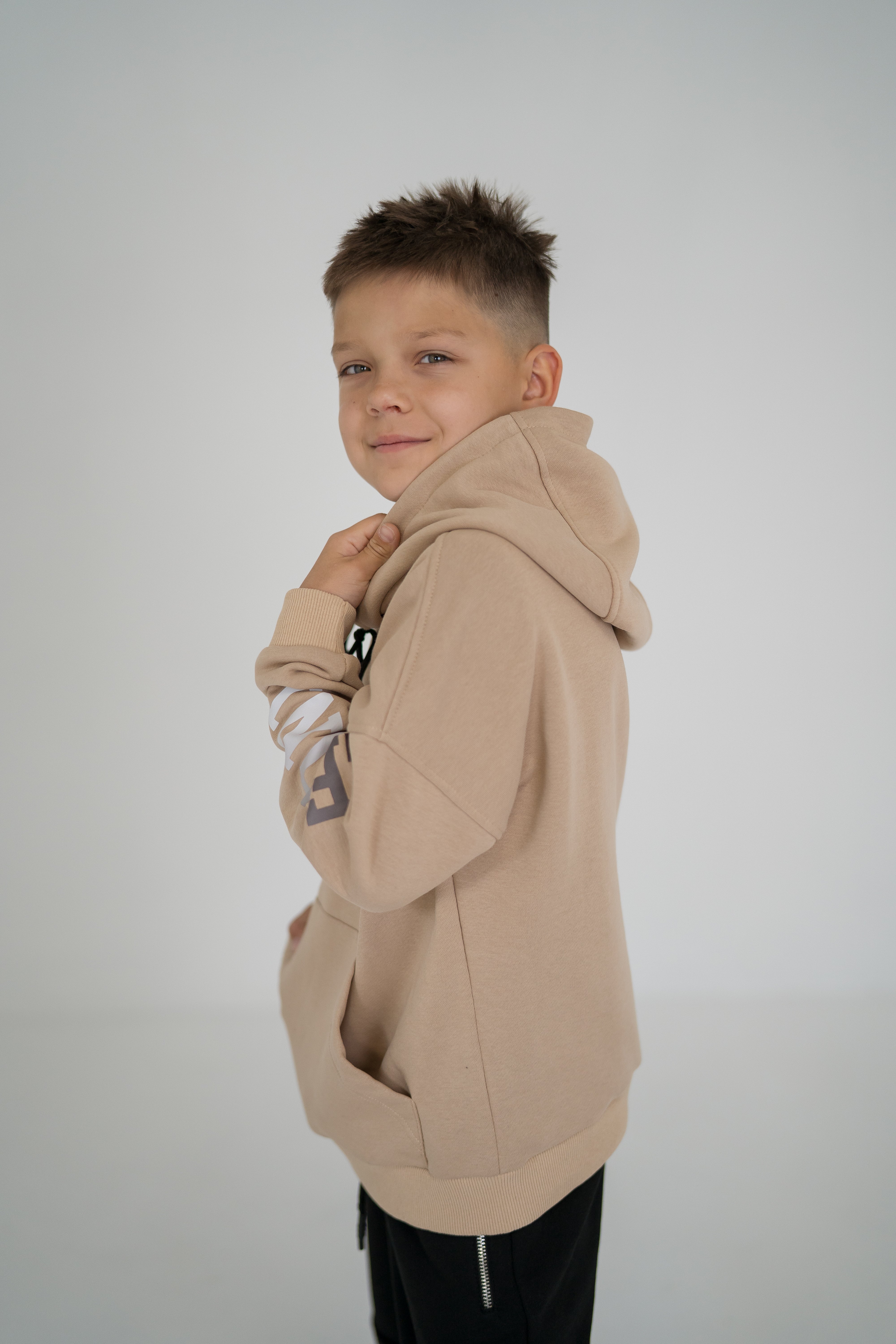 Hoodie for boys and girls  with LEMONI print - beige - Lemoni Boutique