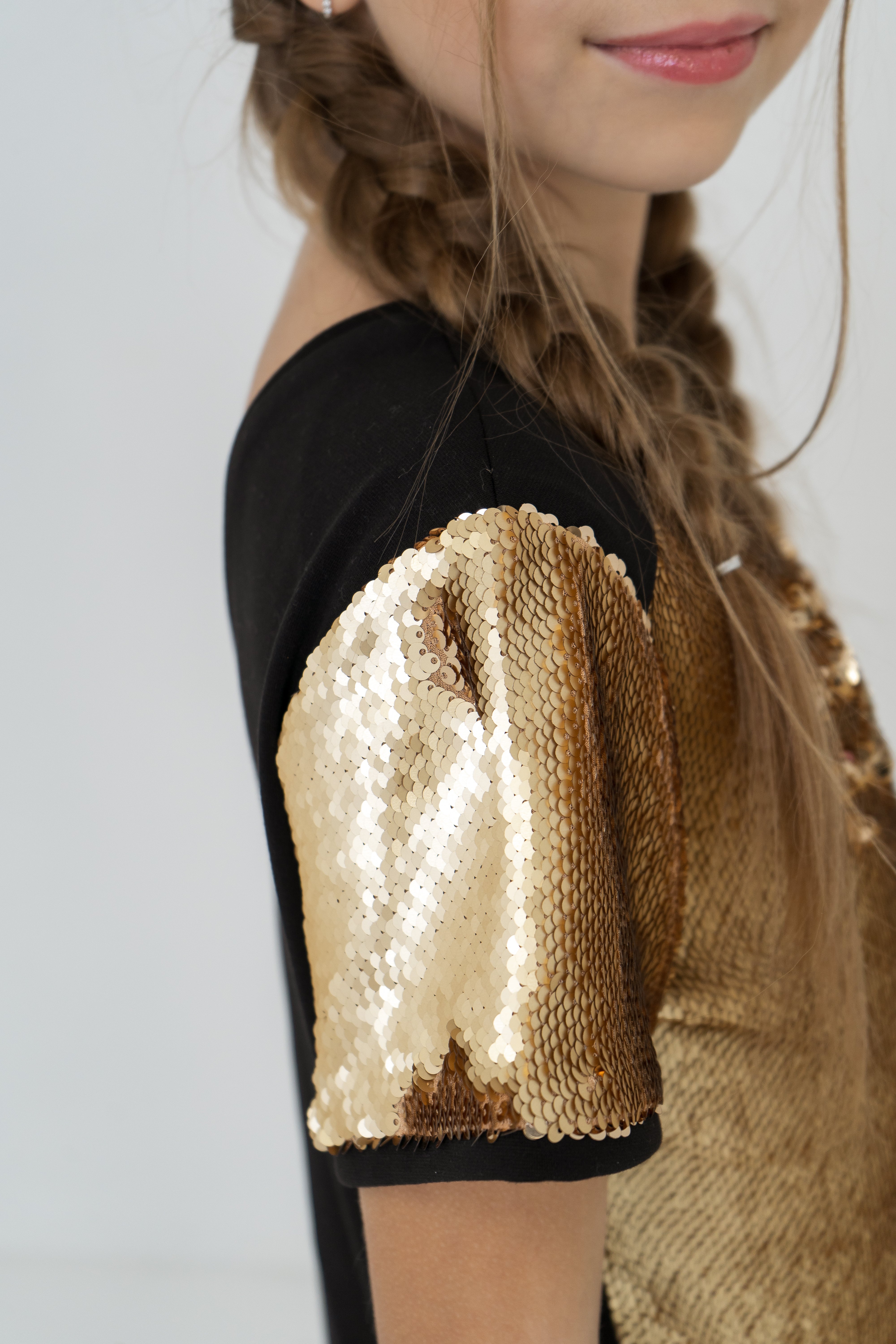 Festive gold sequinned dress for girls 