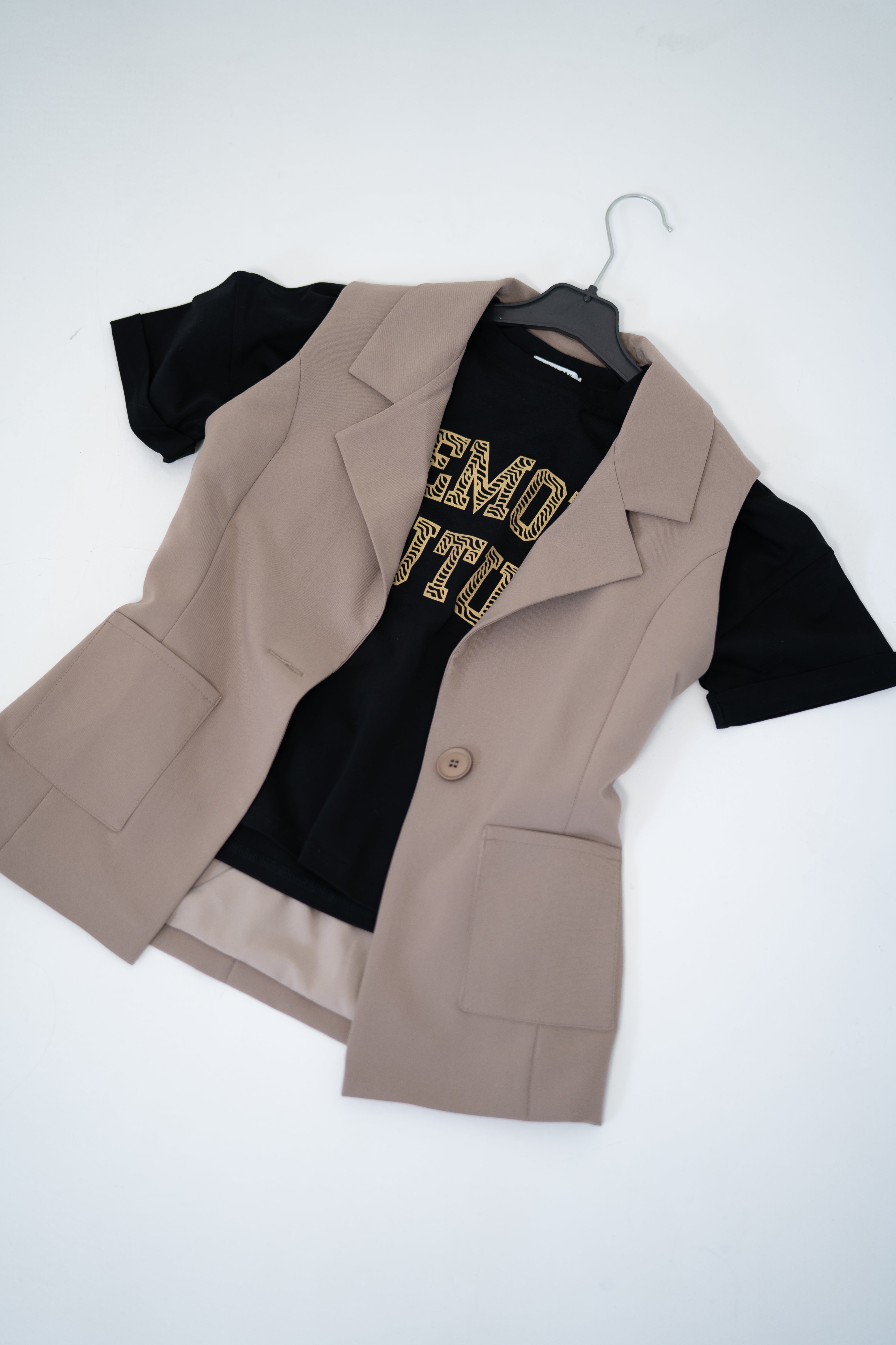 Classic vest for girls - beige - Lemoni Boutique